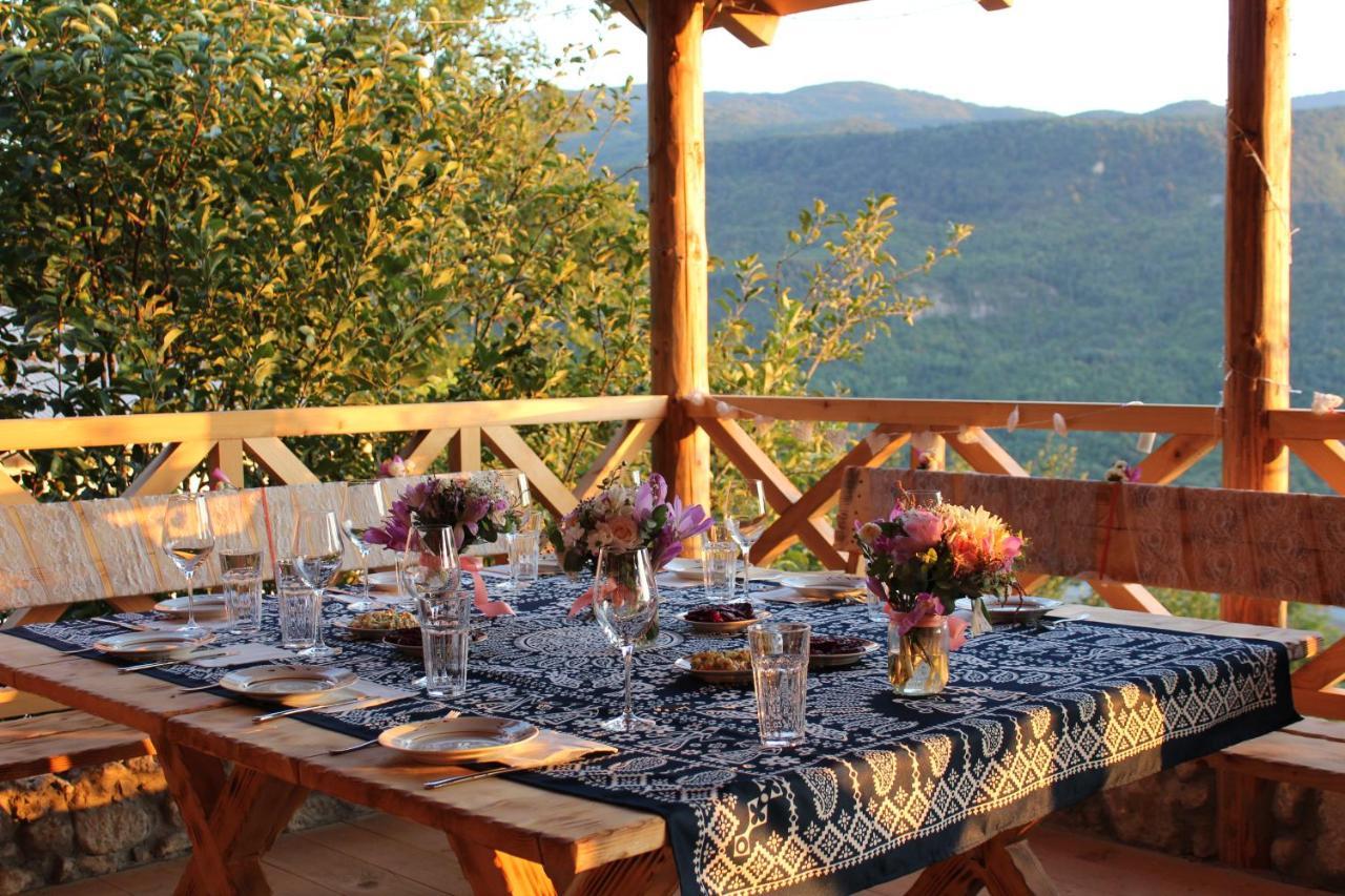 Sadmeli Winery Ξενοδοχείο Ambrolauri Εξωτερικό φωτογραφία